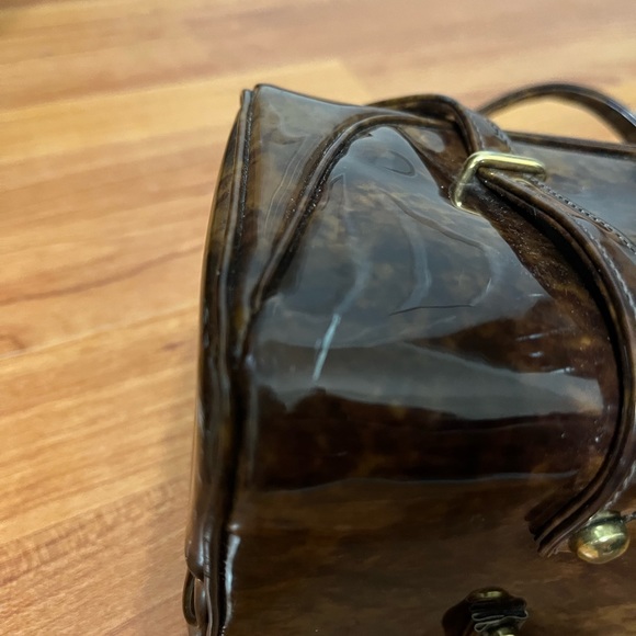 LEWIS Vintage 50’s Brown patent satchel with gold tone hardware - Picture 6 of 8